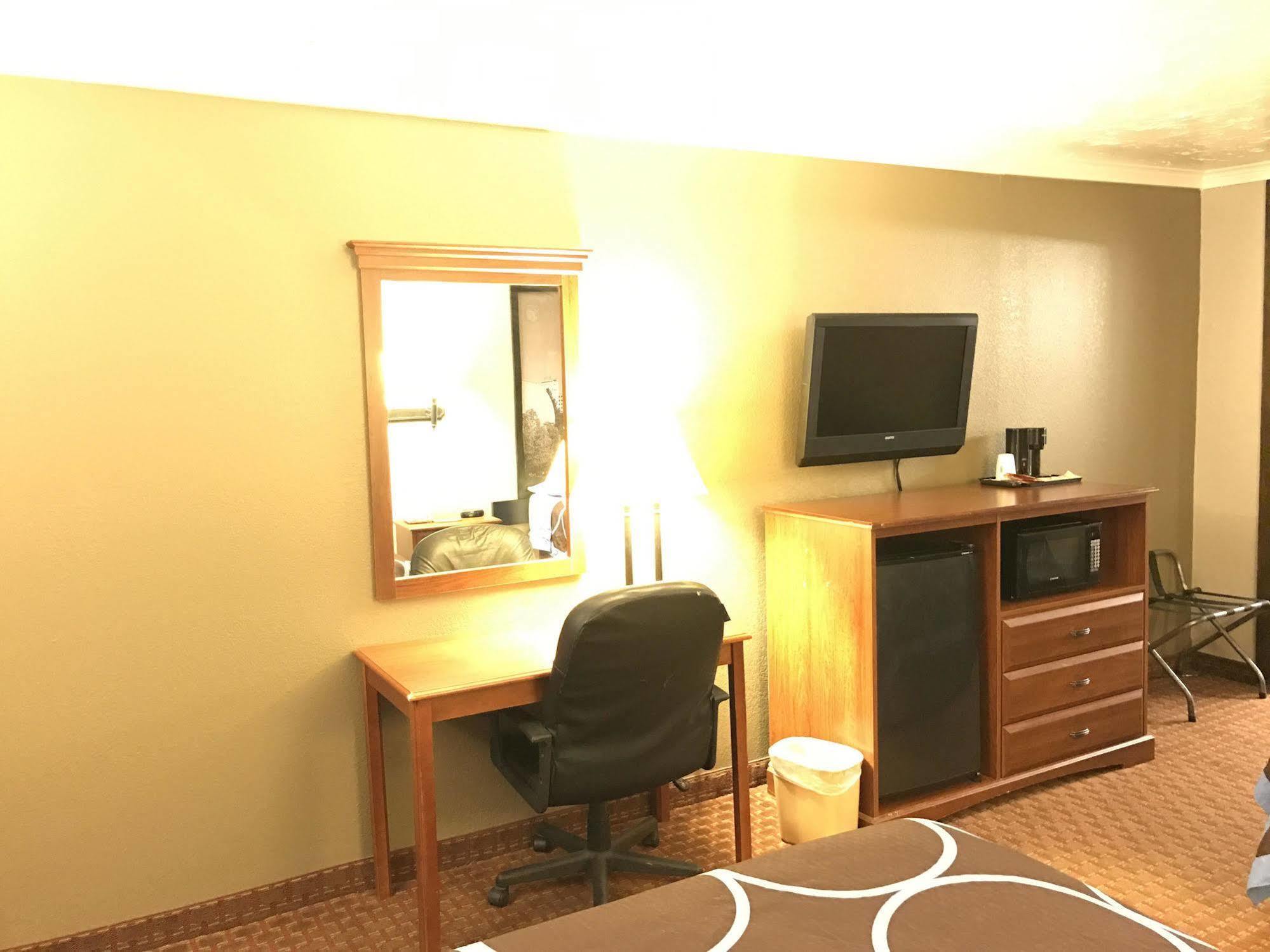 ซูเปอร์ 8 บาย วินด์แฮม เอนิด Hotel Enid ภายนอก รูปภาพ